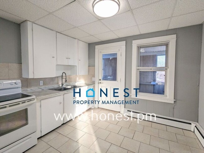 Building Photo - 73 Kennedy Memorial Dr