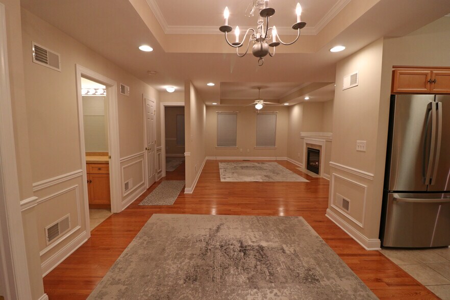 Building Photo - 1810 Merlot Dr