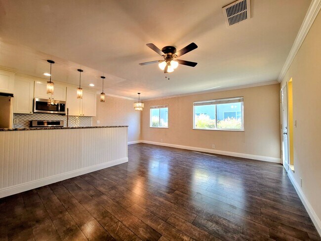 Building Photo - Beautifully Remodeled Two-story 2bd Condo ...