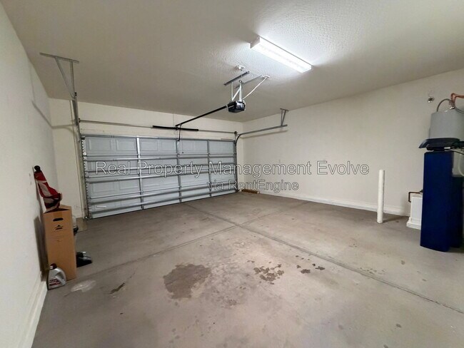 Building Photo - 5731 W Encinas Ln