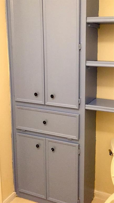 Building Photo - 10728 Briar Forest Dr