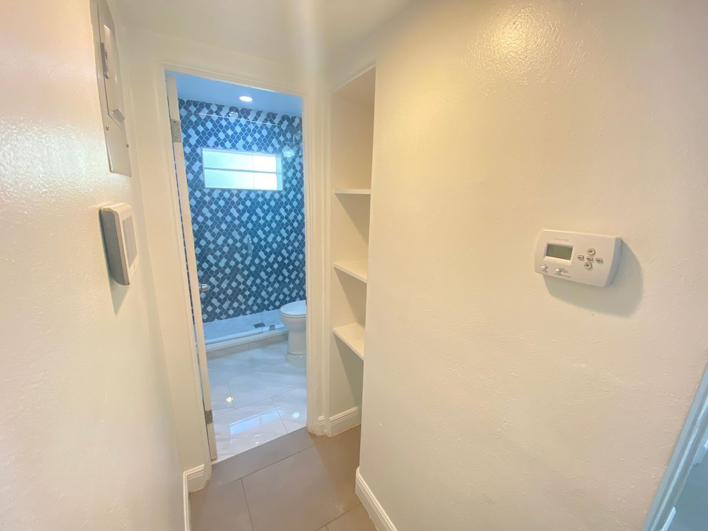 Building Photo - 1001 E Pine St