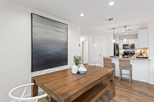 Building Photo - 3799 County Rd 30A