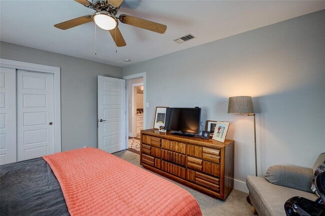 Building Photo - 6306 Vioitha Dr