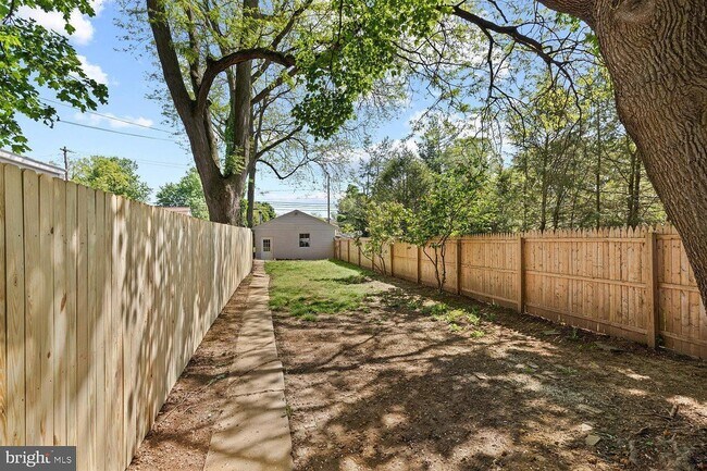 Building Photo - 151 S Grant St