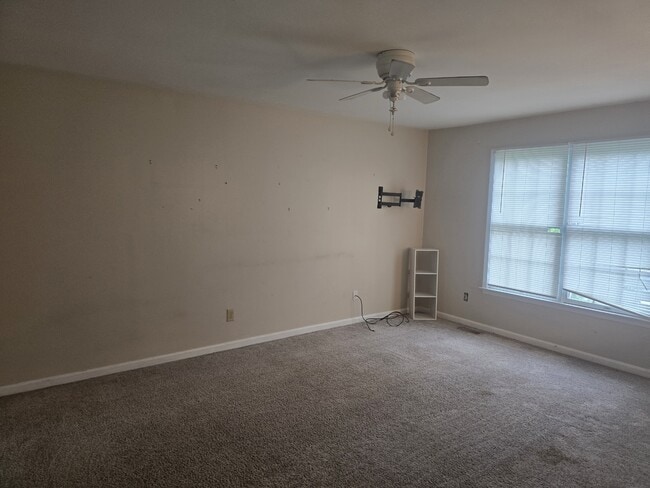 Building Photo - 26 Zanella Dr
