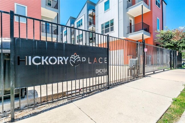 Building Photo - 1523 Hickory St