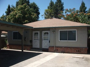 Building Photo - 125 Duane St