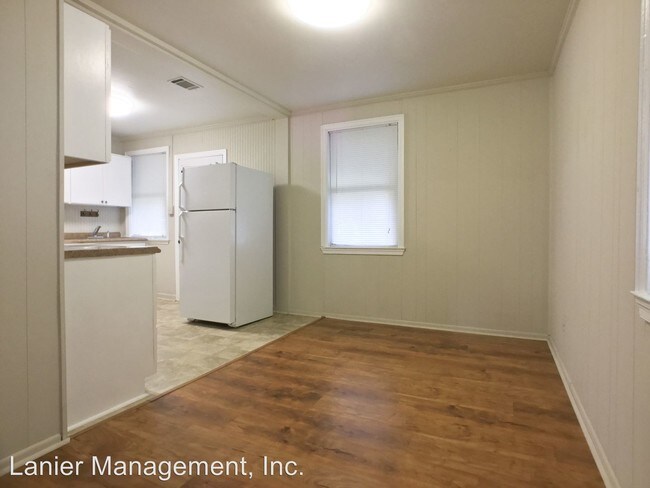 Building Photo - 2 br, 1 bath House - 830 Crossgate Rd