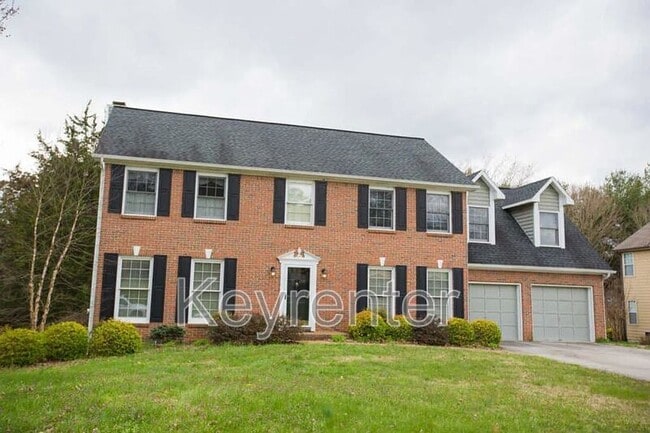 Primary Photo - 1321 Shadybrook Cove Ln