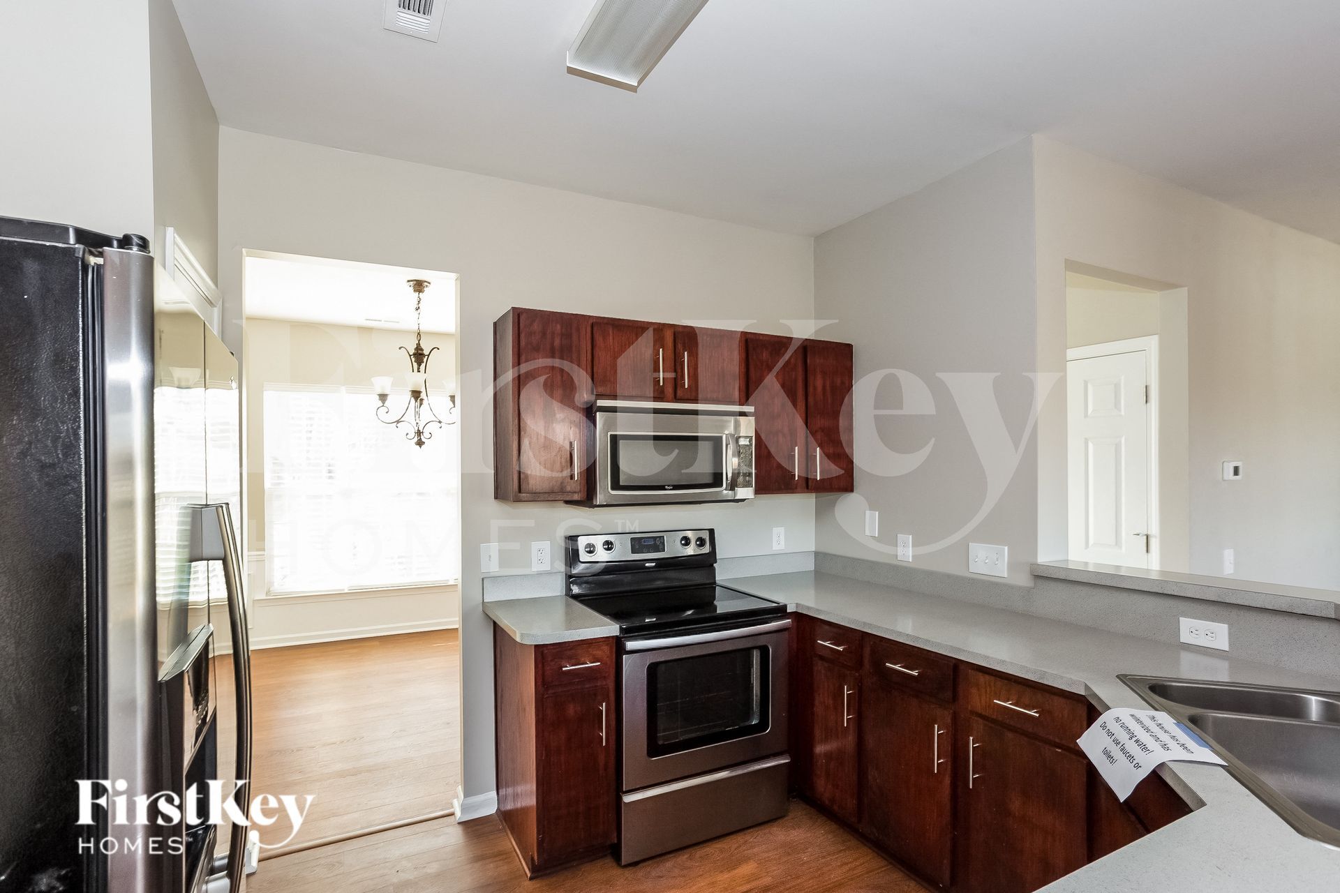 Building Photo - 13214 Ballara Pl