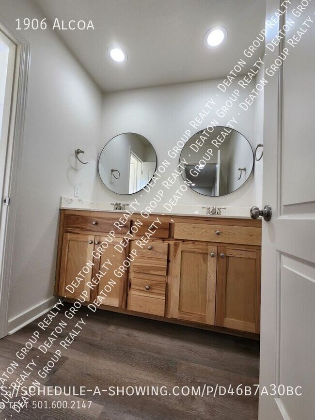 Building Photo - 1906 Alcoa-