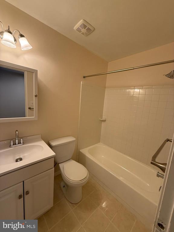 Building Photo - 12457 Andover Ct