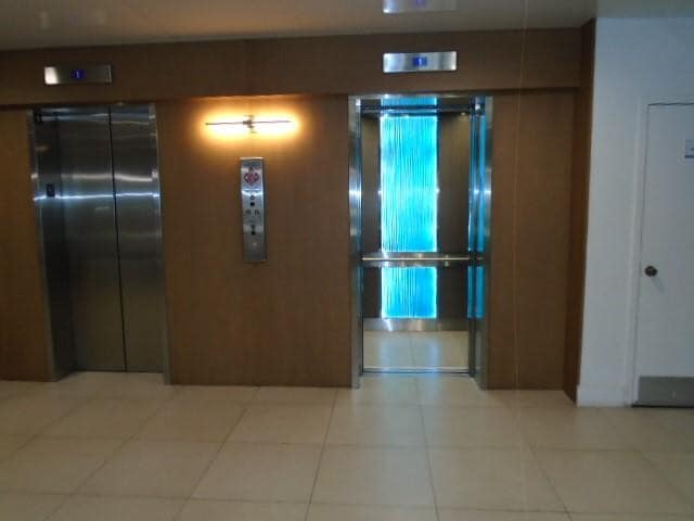 Building Photo - 1800 N Andrews Ave