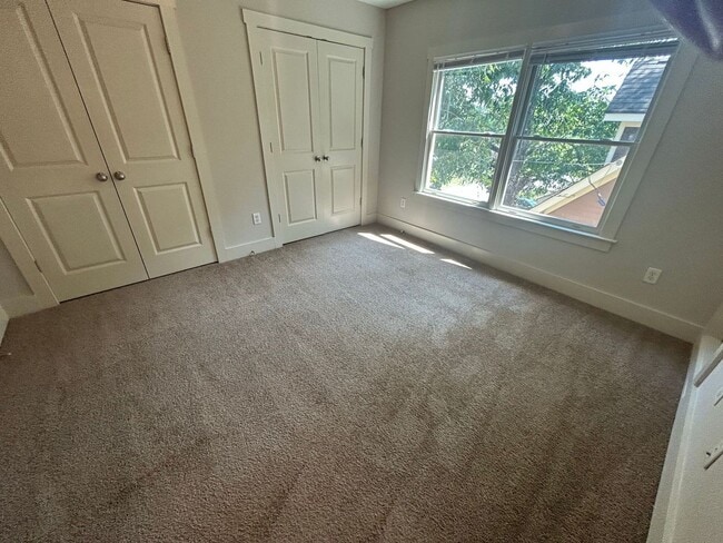 Building Photo - PRE-LEASING FOR AUGUST 2026!