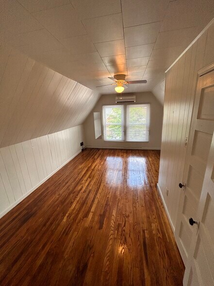 bedroom - 3916 Coleman St