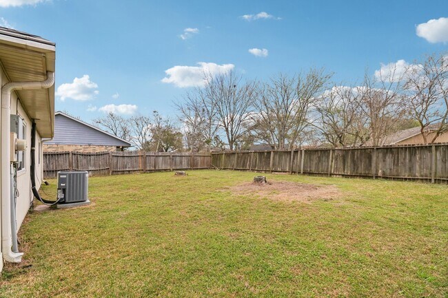 Building Photo - 14067 Towneway Dr