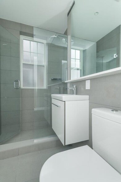 Building Photo - 286 Chestnut Hill Ave