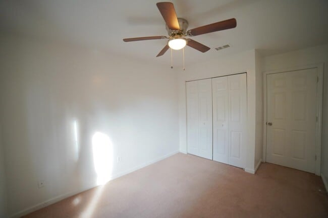 Building Photo - 1264 Ocala Rd