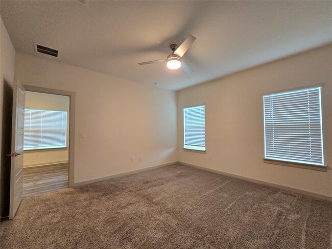 Building Photo - 10305 Fulton Ave