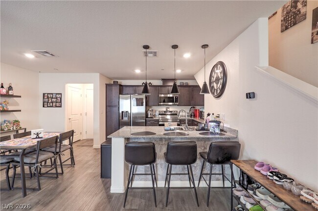 Building Photo - 6816 Citron Mist Ct
