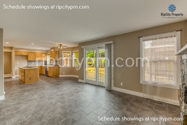 Building Photo - Beautiful 4 Bed/2.5 Bath Home in Tualatin!