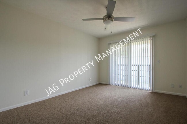 Building Photo - 1426 Berrier St