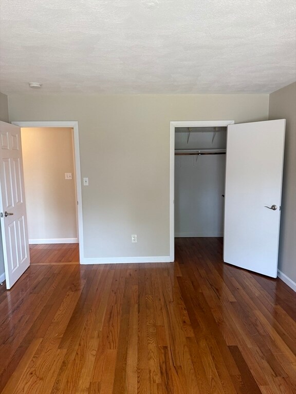 Building Photo - 59 Highland Glen Dr
