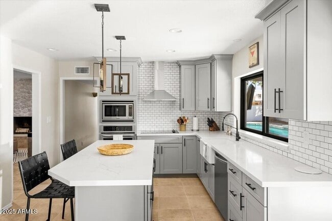 Building Photo - 6547 E Voltaire Ave