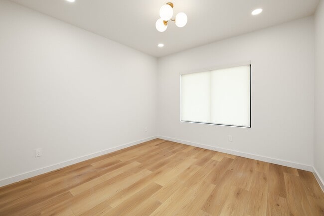 Building Photo - Carey Estates Lot 11