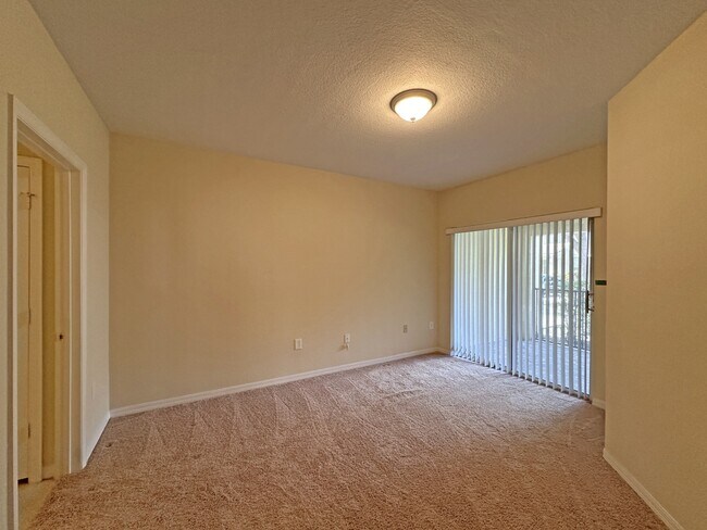 Building Photo - 110 SW Peacock Blvd