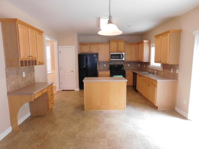 Building Photo - 3543 Aberdeen Way