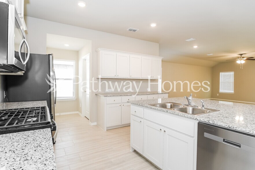 Building Photo - 8452 Coffee Spgs Dr