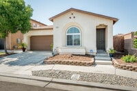 Building Photo - GORGEOUS 2009 Home - Just $2,250/month, 3/...