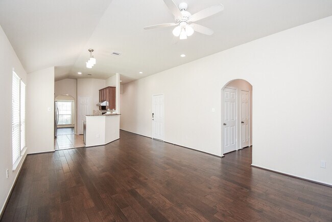 Building Photo - 13014 Southern Creek Dr