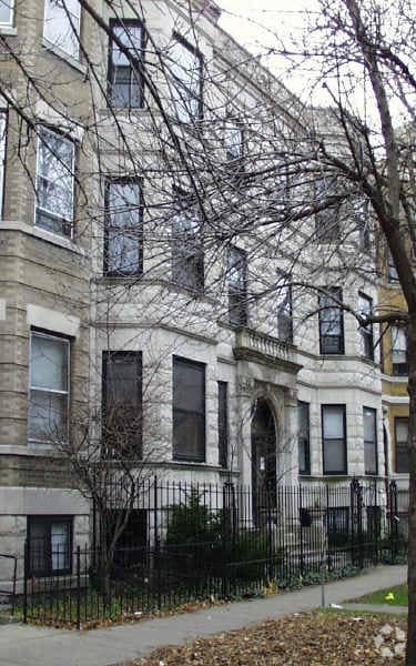 Building Photo - 3824
