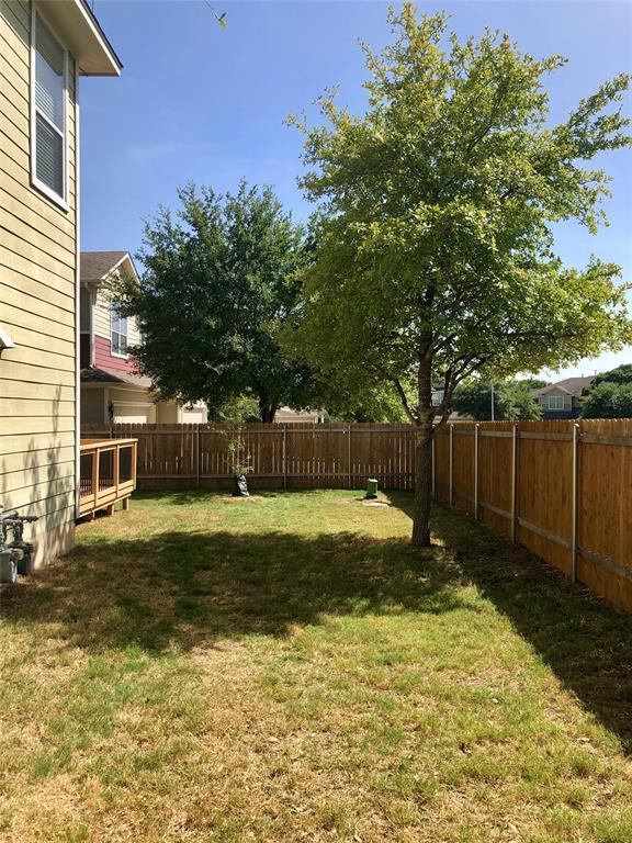 Building Photo - 2419 Allred Dr