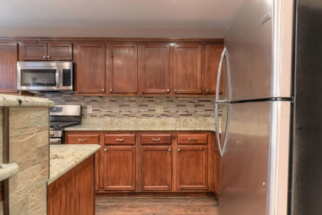 Building Photo - 18203 Fair Grange Ln