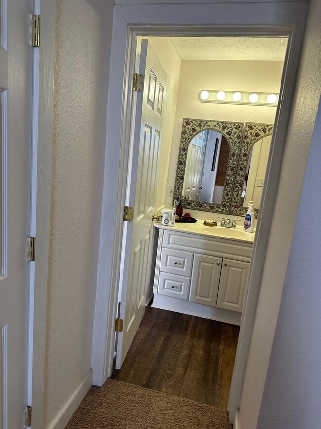 Building Photo - 519 Spring St