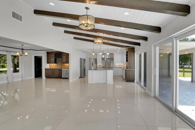 Building Photo - 8631 Steeplechase Dr