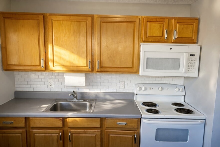 Building Photo - 467 Connecticut Ave