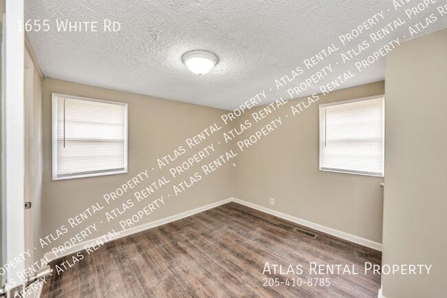 Building Photo - 1655 White Rd