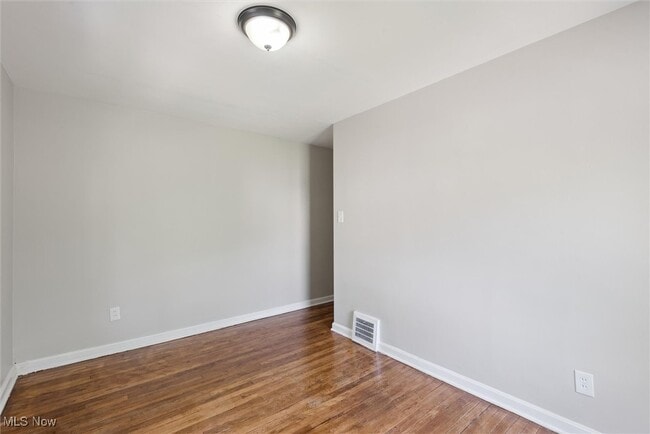 Building Photo - 4723 W 125th St