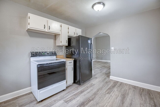 Building Photo - 5701 Anderson Ave