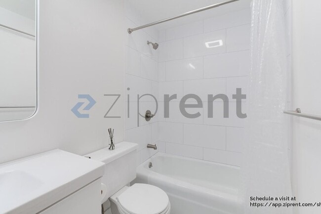 Building Photo - 911 N 73rd St