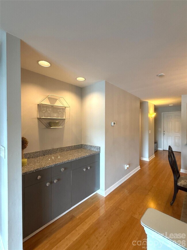 Building Photo - 9817 Emerald Point Dr