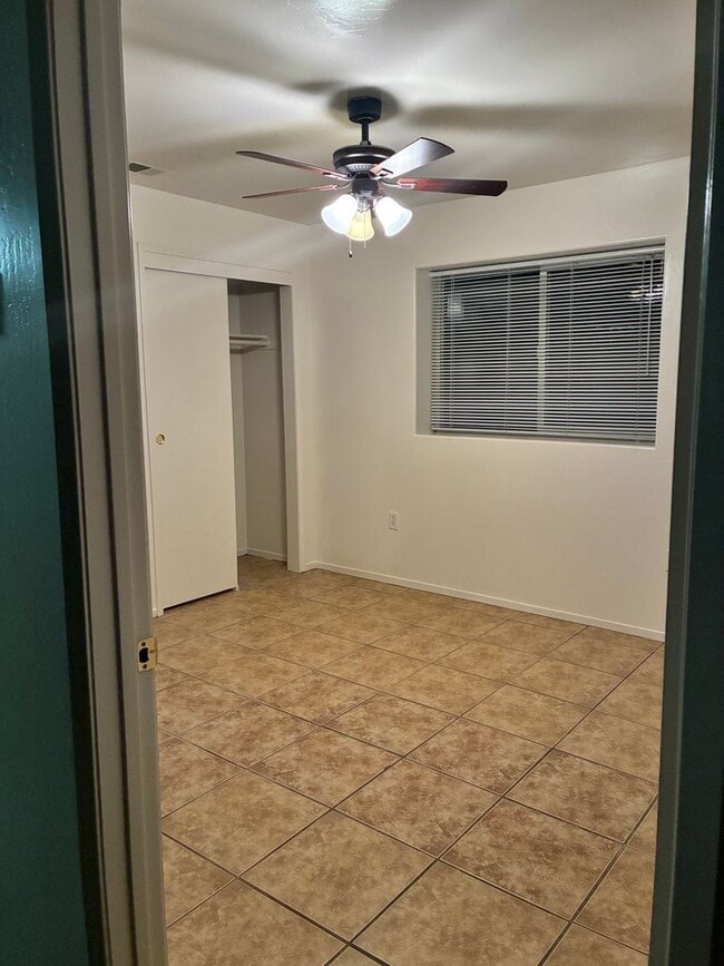 Building Photo - 5101 S H St