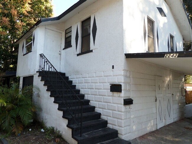 Building Photo - 2242 23rd Ave S