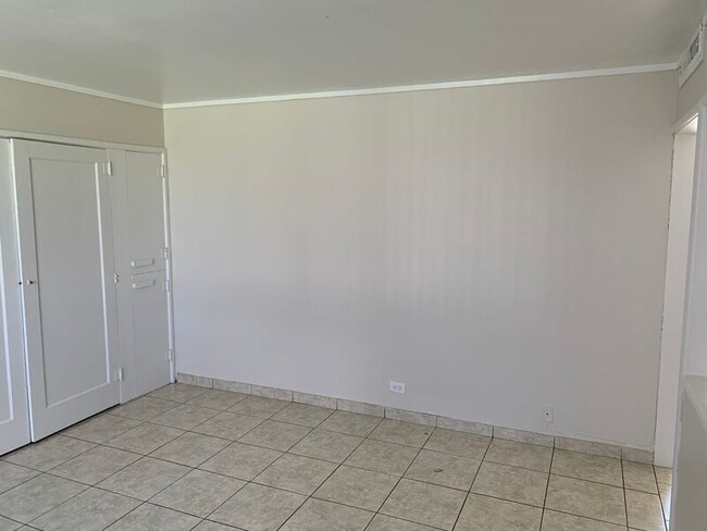 Building Photo - 1205 George Washington Way