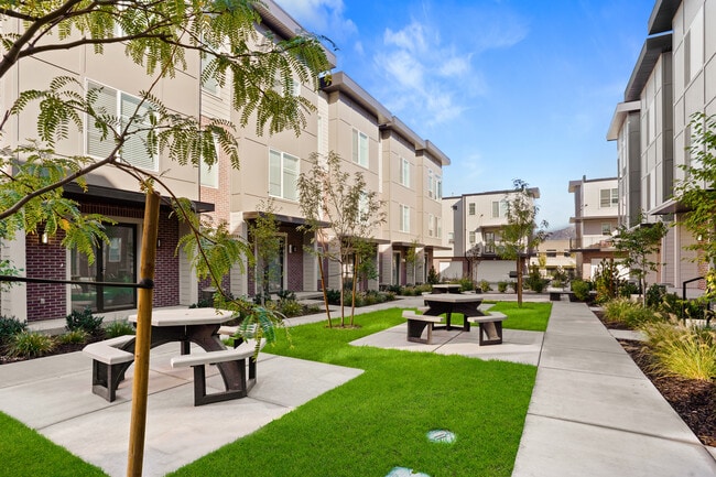 Courtyard - Greens by Lotus Townhomes